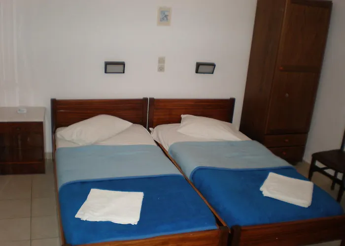 Chrysa Antiparos Town