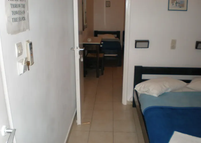 Chrysa Antiparos Town